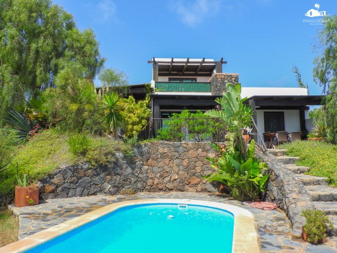 Magnifique villa est construite avec bon goût et équilibre en Villaverde