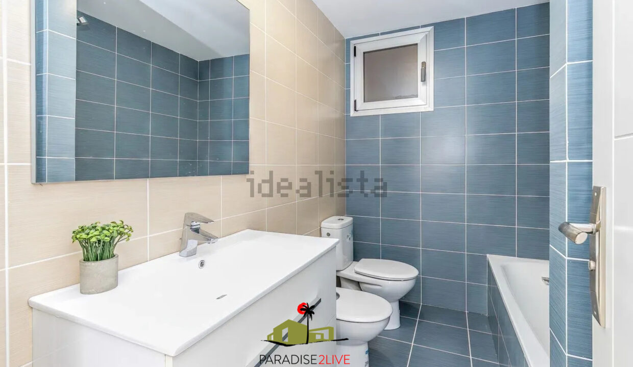 AV37-FOTO NUOEVA LOGO AMARILLA GOLF14