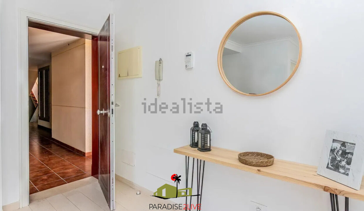 AV37-FOTO NUOEVA LOGO AMARILLA GOLF2